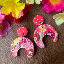 Load image into Gallery viewer, Apples the Possum