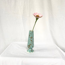 Load image into Gallery viewer, Wunya Vase • 11 of 14