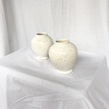 Load image into Gallery viewer, Wunya Vase • 3 &amp; 4 of 14