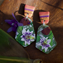 Load image into Gallery viewer, Passionflower