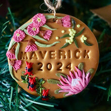 Load image into Gallery viewer, Sturt&#39;s Desert Pea &amp; Protea Ornament