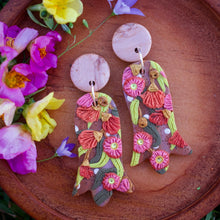 Load image into Gallery viewer, Wildflower Mama