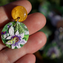 Load image into Gallery viewer, Passionflower